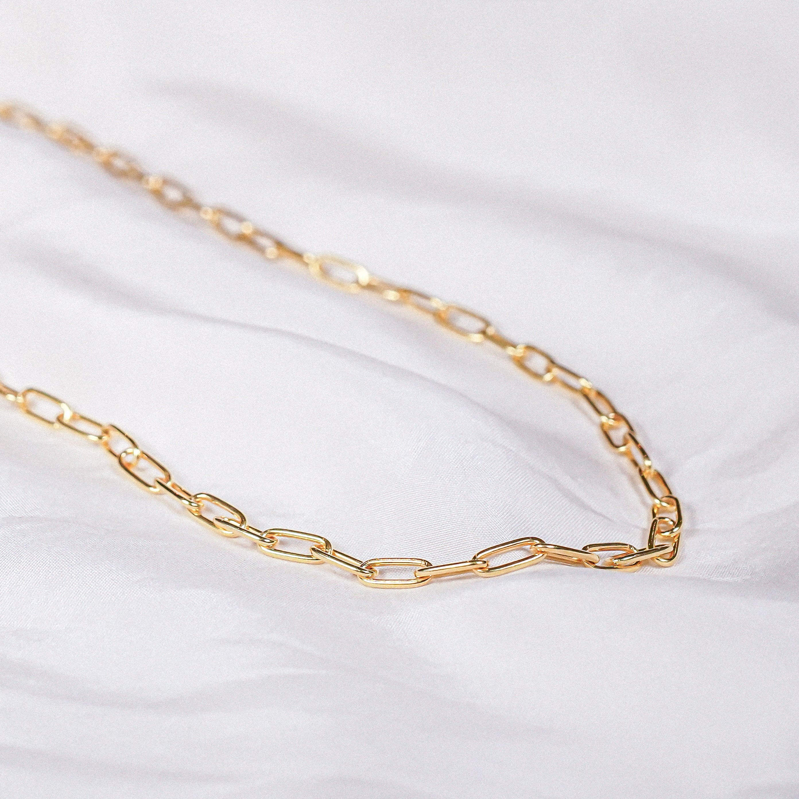 Nora Paper Clip Gold Chain Necklace