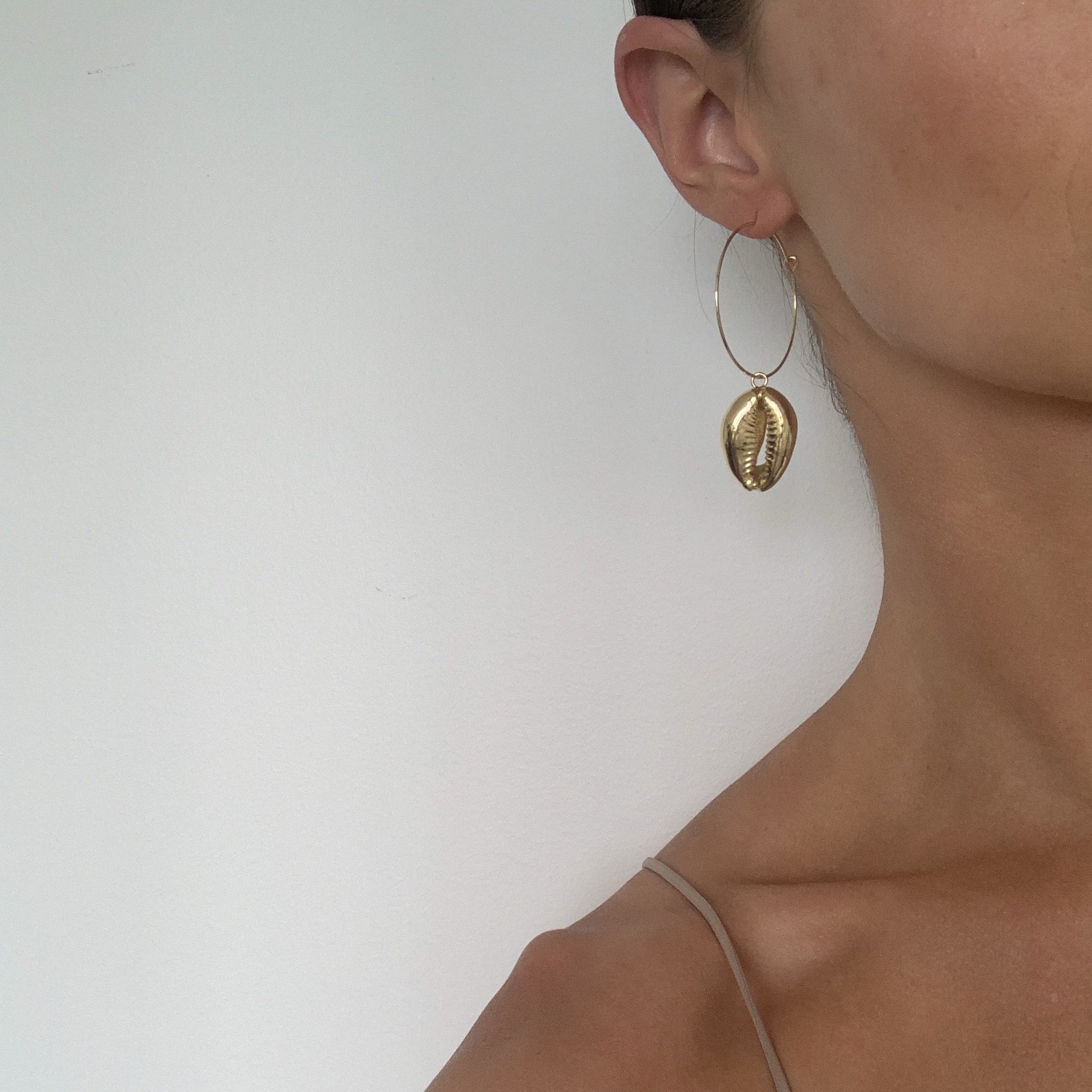 Anna 18K Gold Cowrie Shell Hoop Earrings
