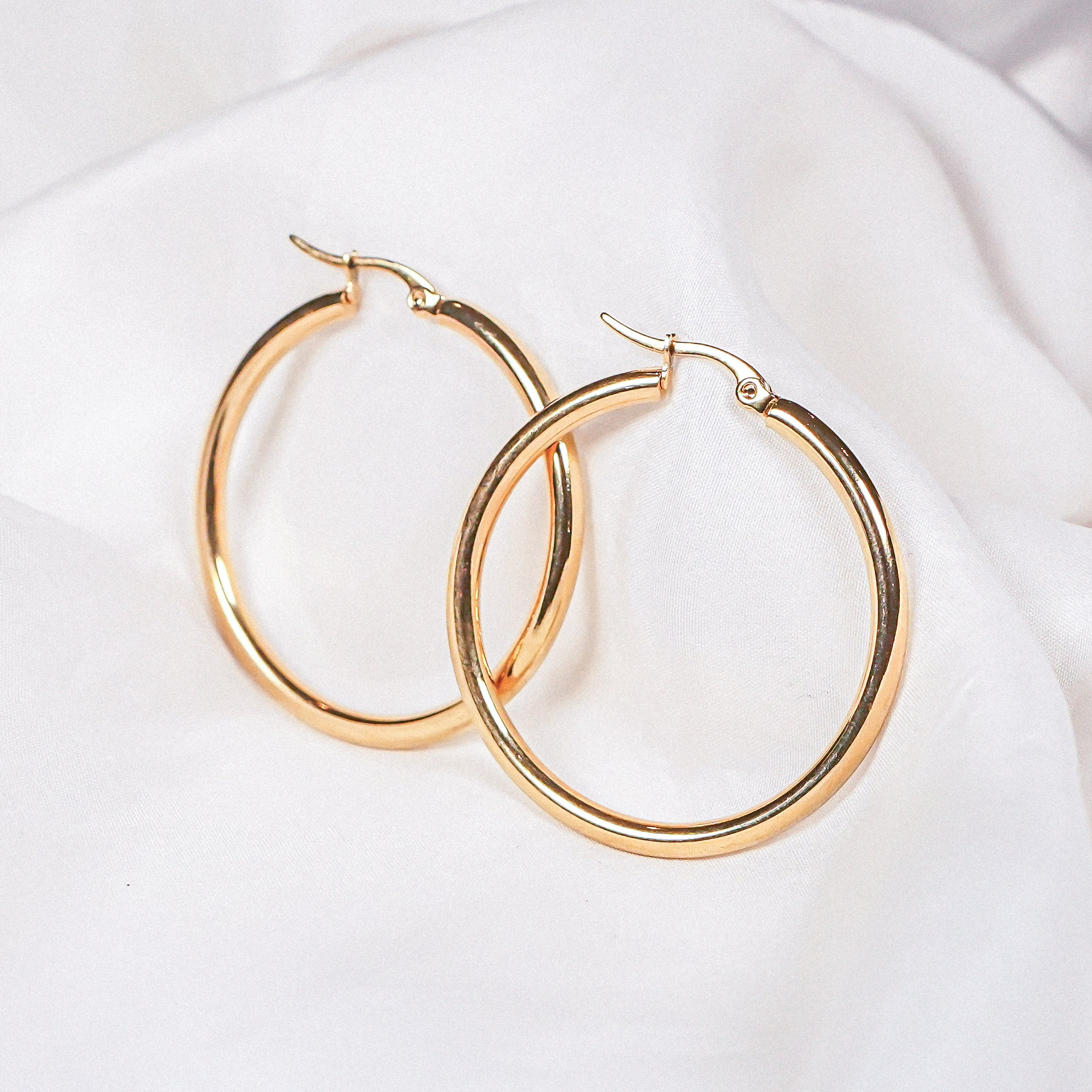 Olivia Chunky Gold Hoop Earring